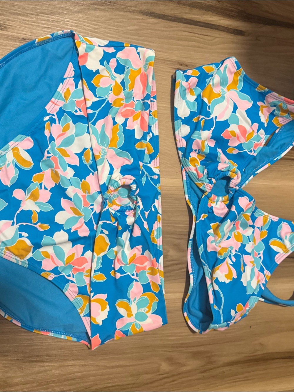 Womens Blue Floral Two-Piece Swim Set